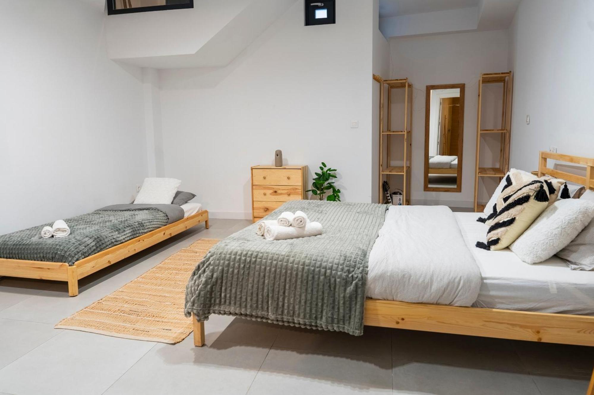 Apartment Andrea In Malaga Center Екстер'єр фото